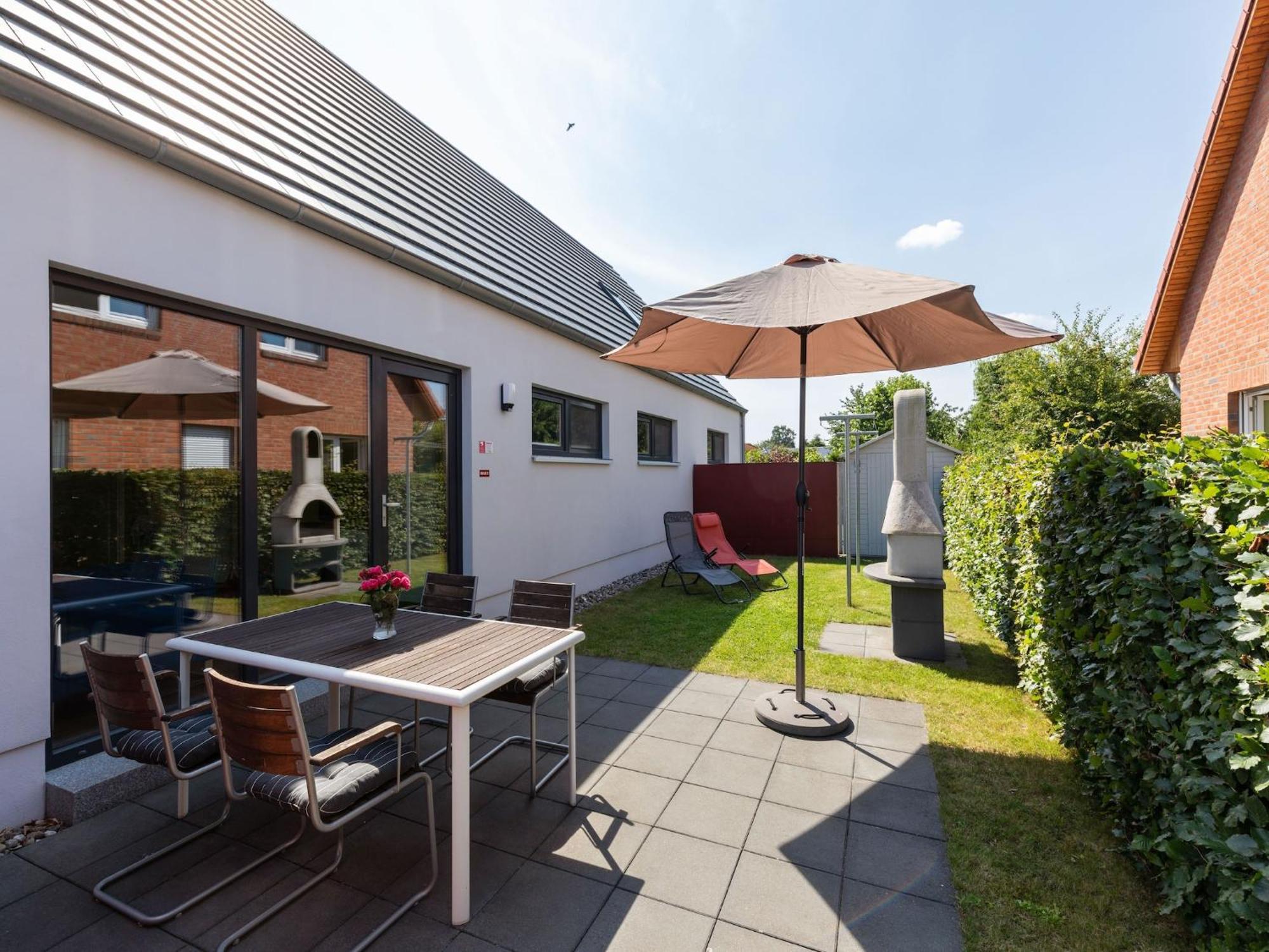 Pleasant Holiday Home In Zierow Near Sea Bagian luar foto