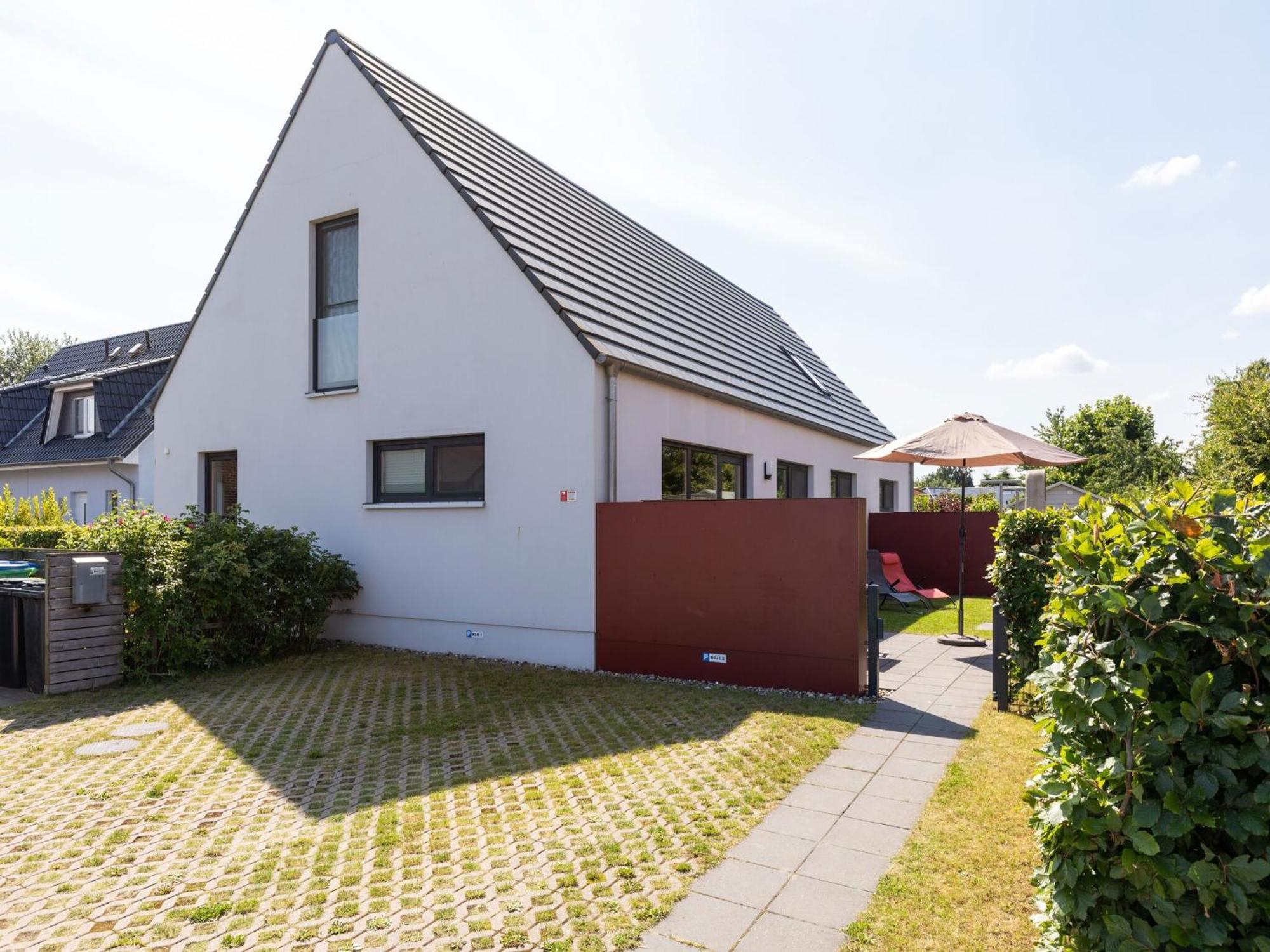 Pleasant Holiday Home In Zierow Near Sea Bagian luar foto