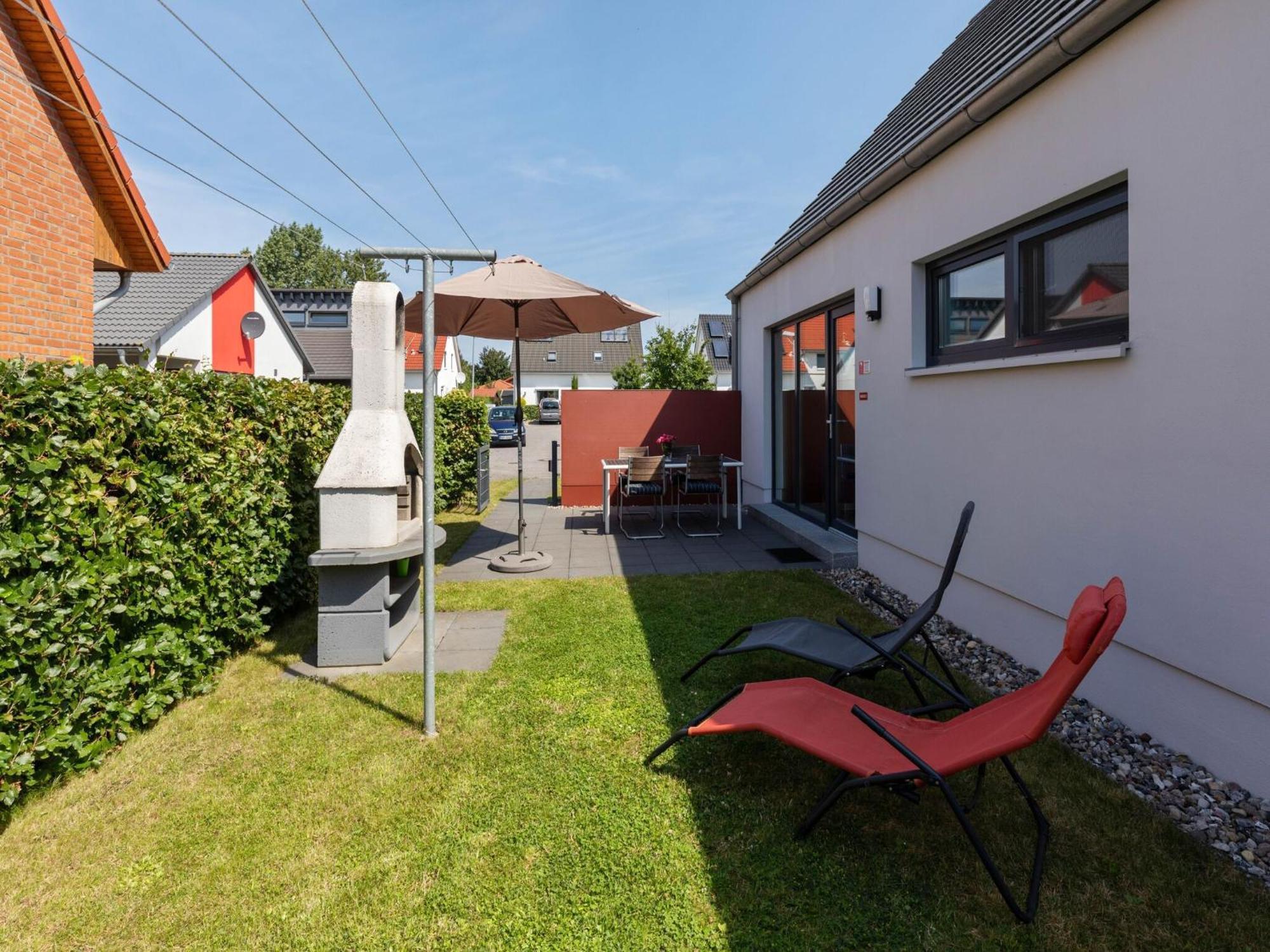 Pleasant Holiday Home In Zierow Near Sea Bagian luar foto